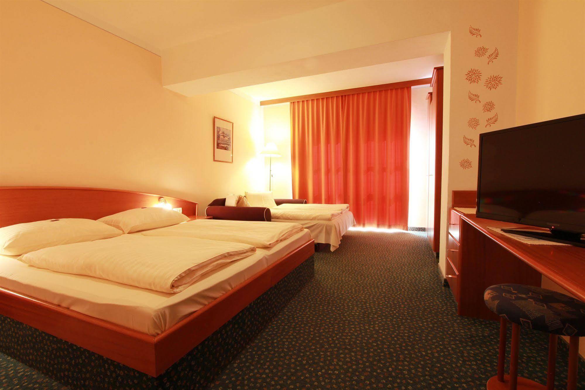Vitalhotel Krainz Fürstenfeld Exterior foto